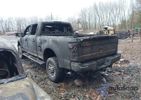 2018 Ford F-250 Xlt z USA, uszkodzony, nr VIN 1FT7W2B67JEC37874